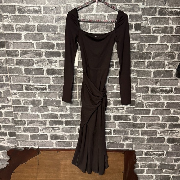 Aritzia Wilfred Saturn Longsleeve Midi Dress dark brown stretch wrap tie - Picture 1 of 11
